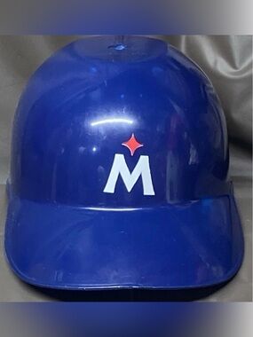 Minnesota twins Blue Baseball Helmet with White 'M' and Red Star Accent